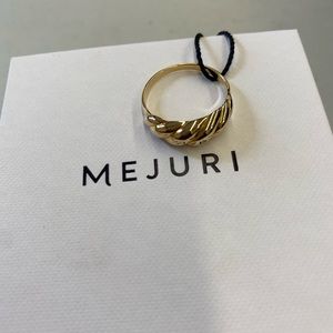 Mejuri 14k Thin Croissant Dôme Ring